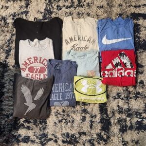 American Eagle Outfitters Gray and Red Tee